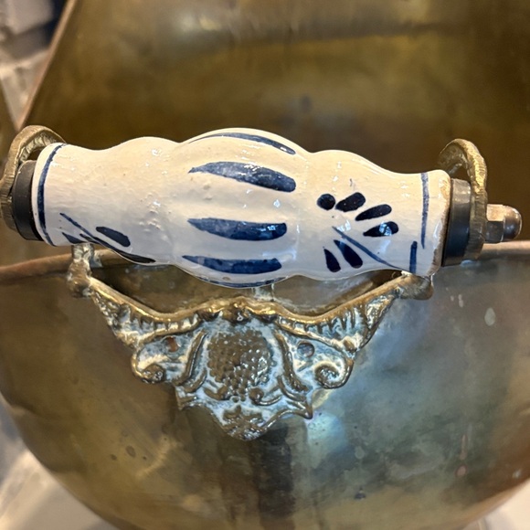 VTG Dessau Brass & Copper Coal Scuttle Bucket Lions Head Motifs Delft Handles - Picture 6 of 10